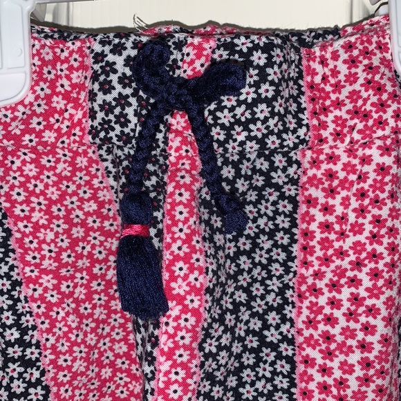 Shorts - Picture 2 of 2